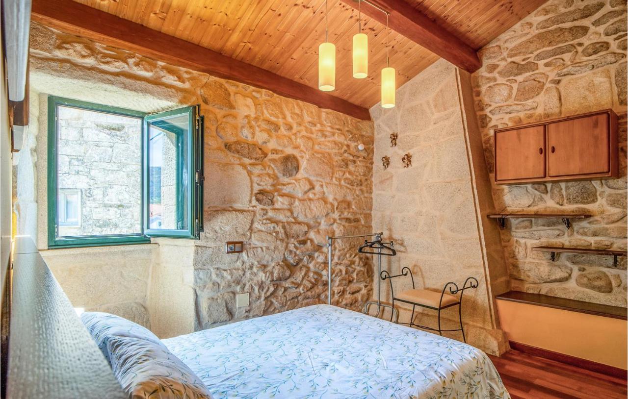 2 Bedroom Amazing Home In מורוס מראה חיצוני תמונה
